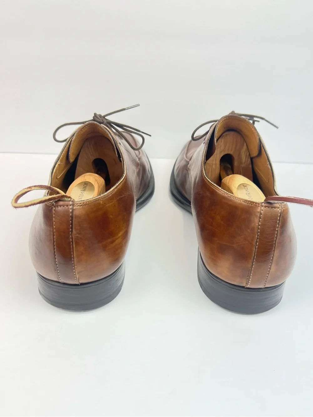 Magnanni hand painted